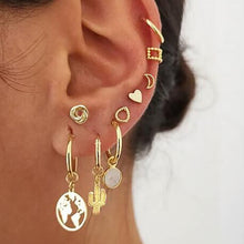 Load image into Gallery viewer, New Fashion Gold Crystal Geometric Star Pendant Earrings For Women