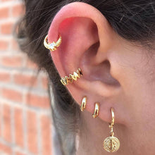 Load image into Gallery viewer, New Fashion Gold Crystal Geometric Star Pendant Earrings For Women
